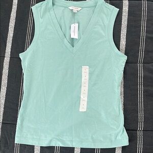 Banana Republic Green V-Neck Fitted Tank Top